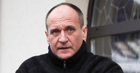 Kukiz mówił przed kamerą. Nagle załamał mu się głos i przerwał wywiad