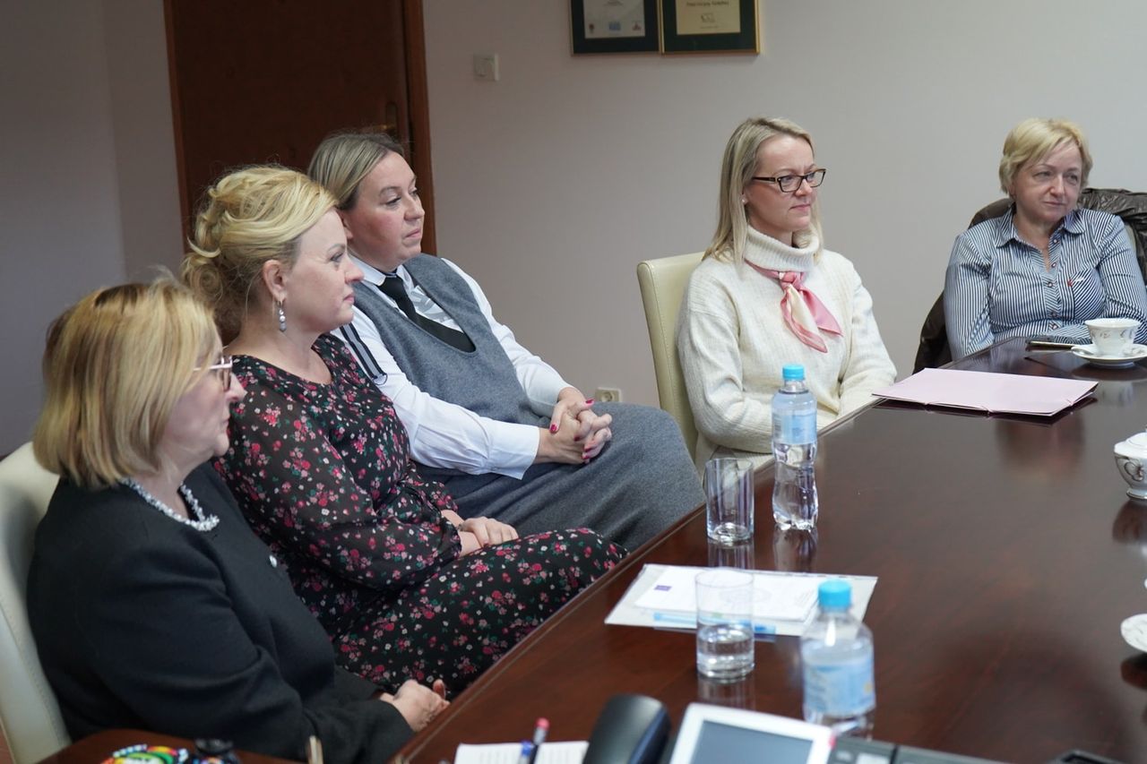 Owocne rozmowy w sprawie nocnej i świątecznej opieki 