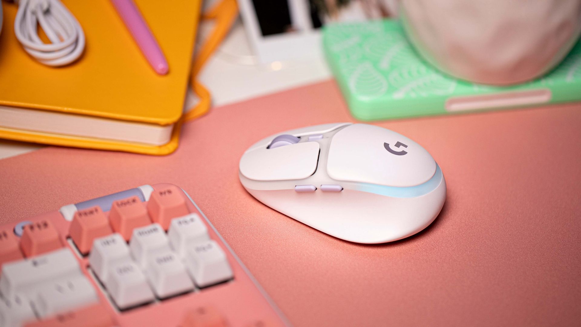 Logitech G Aurora G705