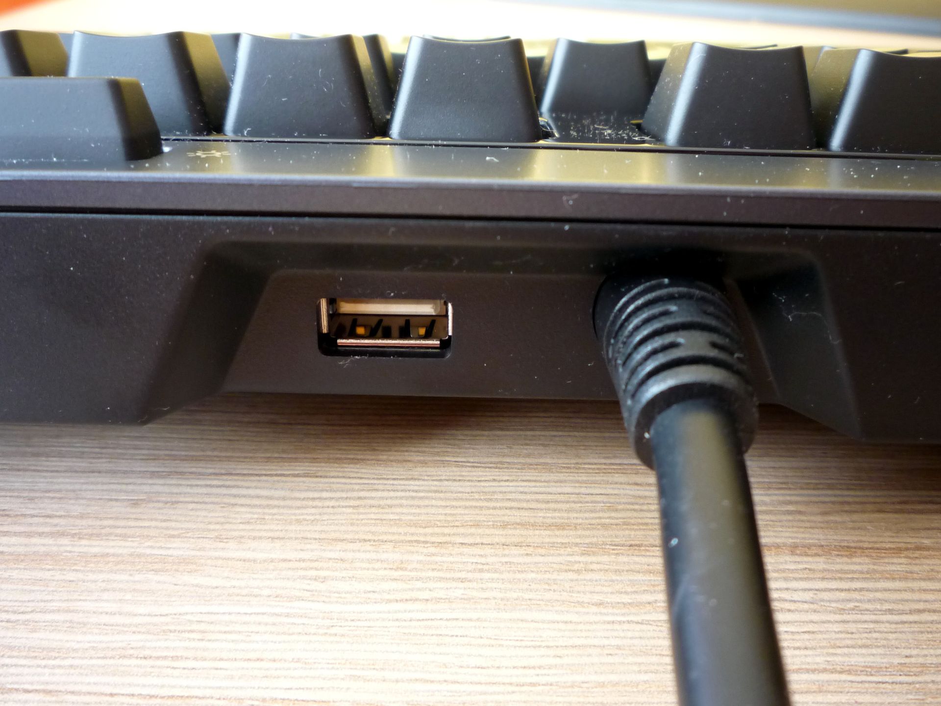 Logitech G710+ - o krok od ideału [test] 7