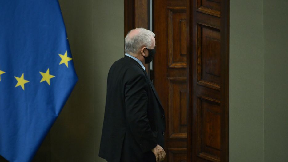 Jarosław Kaczyński oddaje pole. Wiadomo kto zmierzy się Donaldem Tuskiem 