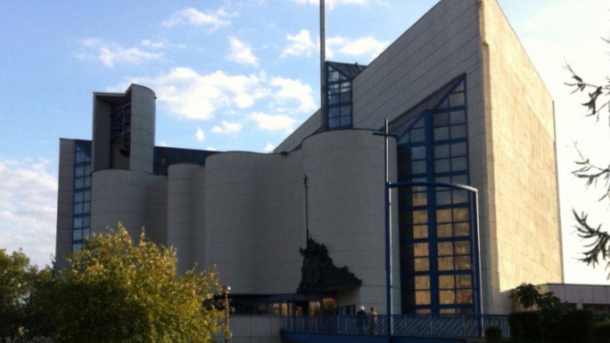 Proboszcz domaga się opłat za użyczenie boiska