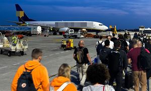 Nie każdy może latać samolotem. Te osoby najbardziej narażają zdrowie