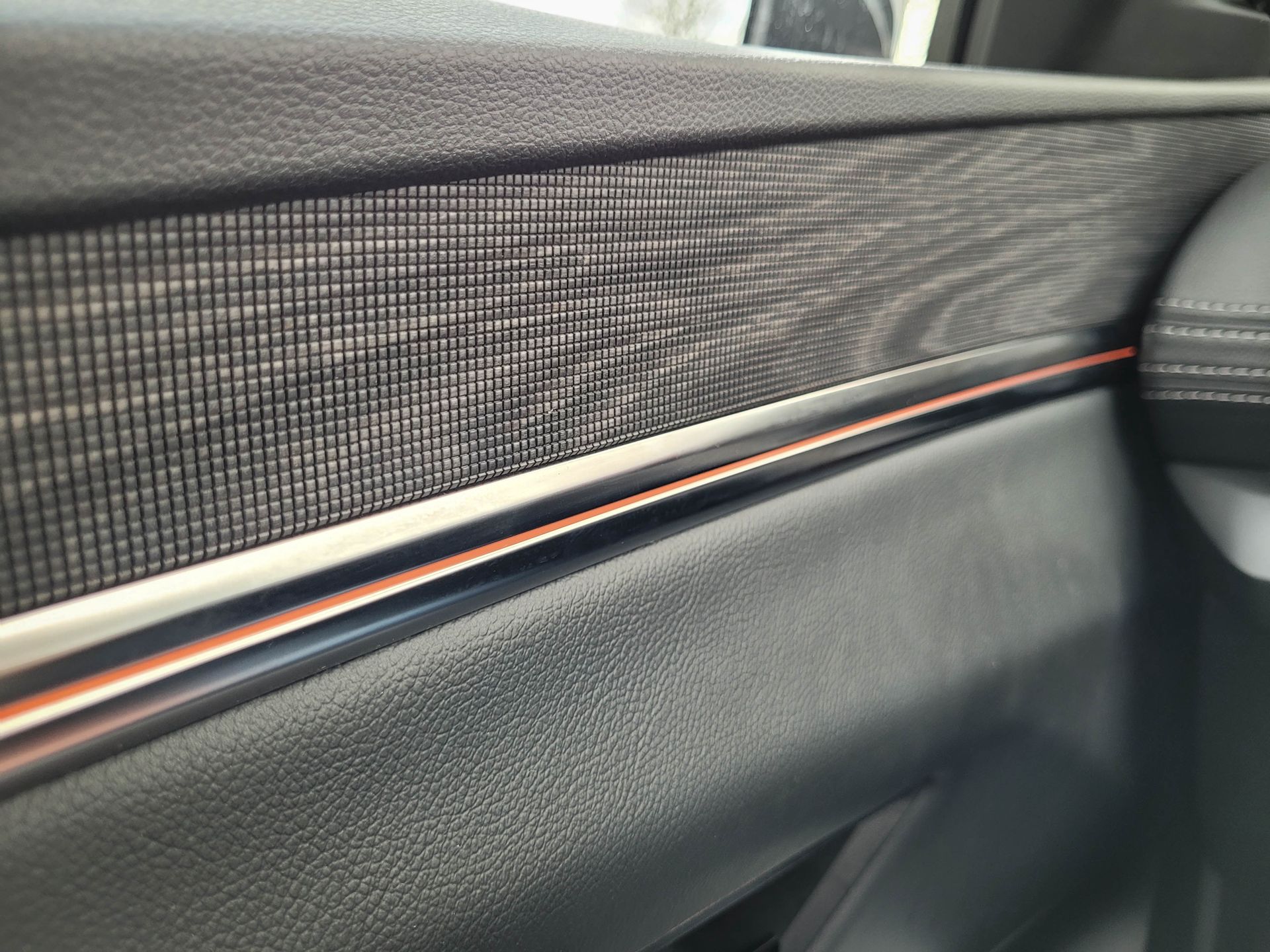 Renault Scenic E-Tech iconic long range