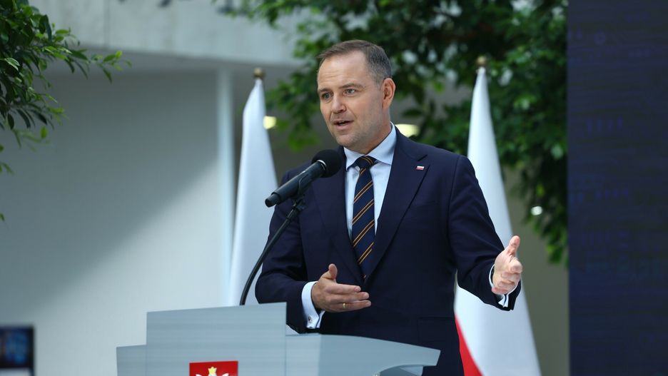 Prezydencki projekt Funduszu Rozwoju Technologii Prze?omowych
28.08.2025 Warszawa Prezydent Rzeczypospolitej Polskiej Karol Nawrocki Przedstawienie za?ozen ustawy o Funduszu Rozwoju Technologii Przelomowych przez Prezydenta Karola Nawrockiego w Centrum Nowych technologii UW
fot. Tomasz Jastrzebowski/REPORTER
Tomasz Jastrzebowski/REPORTER
