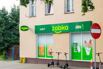 Hity cenowe w Żabce. Tylko 4,99 zł przy zakupie dwóch sztuk