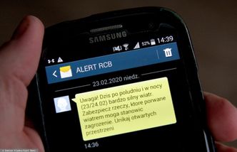 Spór o rządowe narzędzie. Przy wyborach potrzebne, w epidemii niekoniecznie