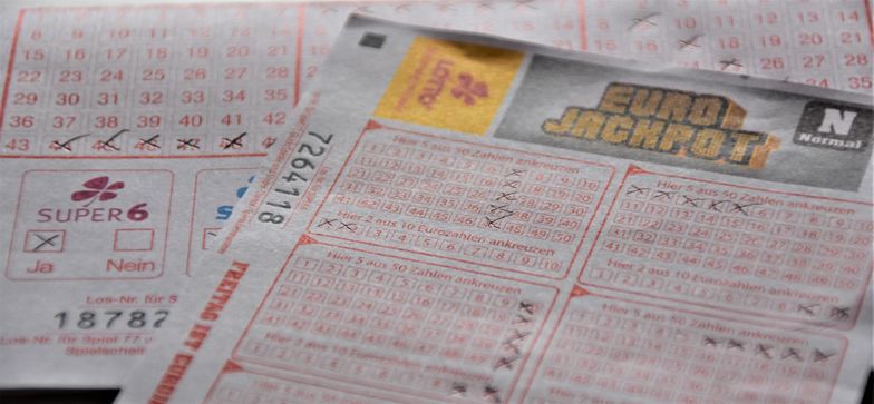 Wyniki Lotto 15.10.2021 – losowania Multi Multi, Ekstra Pensja, Kaskada, Mini Lotto, Super Szansa, Eurojackpot