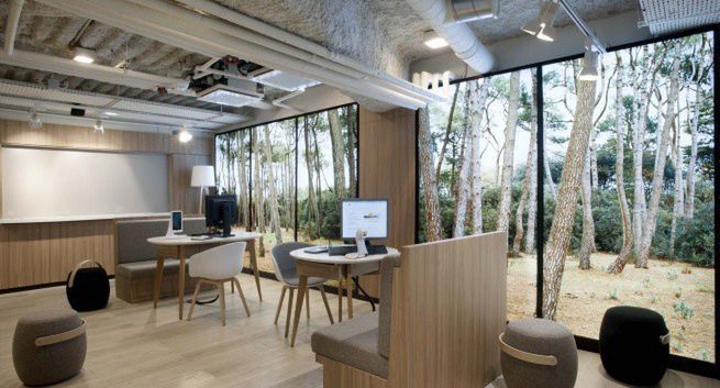 Orange Opera - flagowy salon Orange w Paryżu na 4 piętrach i 2000 m2