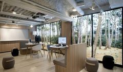 Orange Opera - flagowy salon Orange w Paryżu na 4 piętrach i 2000 m2