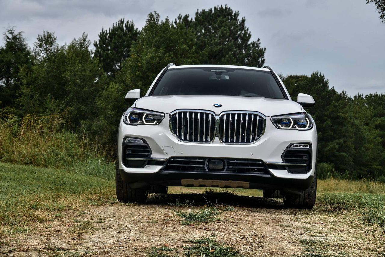 Tyle kosztuje nowe BMW X5. Za cenę niektórych dodatków można kupić niezłe auto