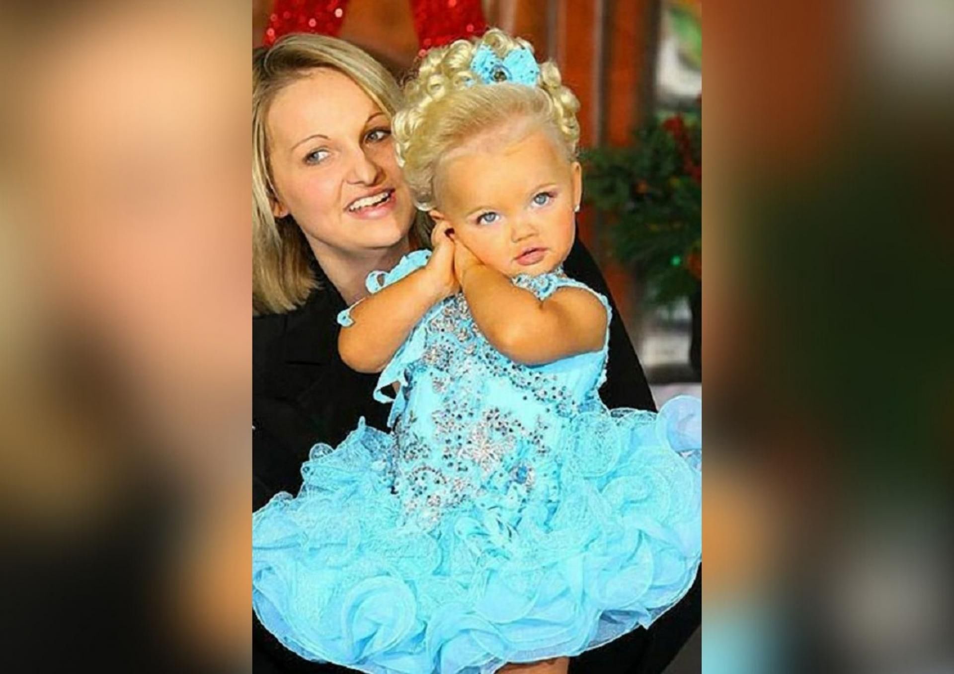 Aira Marie Brown od dzieciństwa brała udział w konkursach piękności