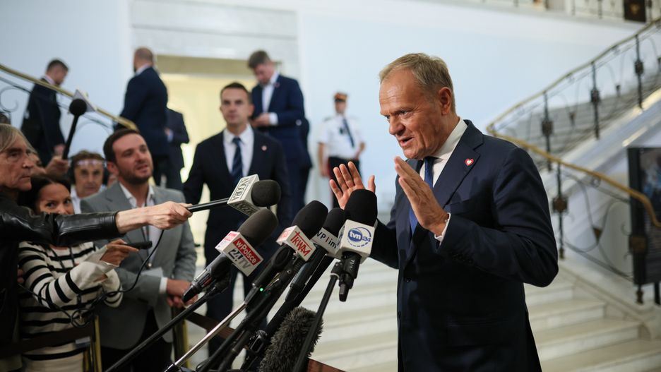 Tusk o Nawrockim: wetowanie przychodzi mu niestety z dużą łatwością