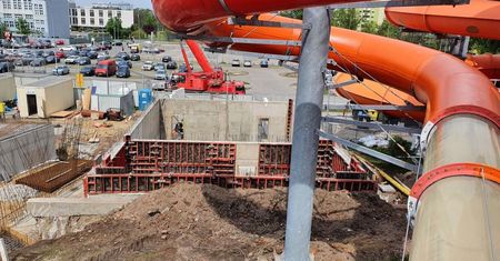 Wrocław. Dzieje się na basenach. Trwa budowa i remont