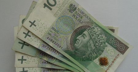 To już oficjalne! Rząd rozda pieniądze. Dostaną wszyscy, którzy...