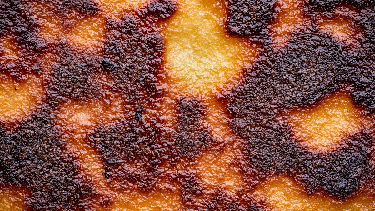 Przypalone jedzenie jest rakotwórcze? Badania nie pozostawiają złudzeń