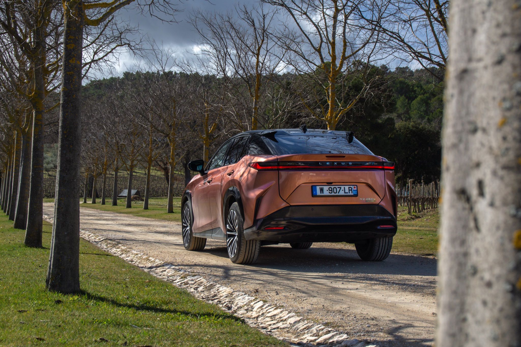 Lexus RZ 450e