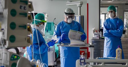 Koronawirus. Raport dla Polski. Bardzo dużo nowych przypadków 20 września