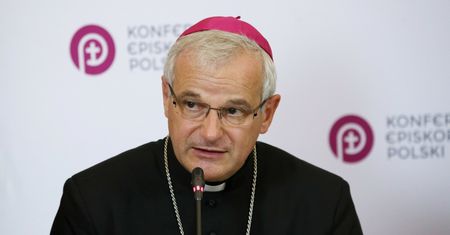 Biskup oczyszczony z zarzutów. Sąd nie znalazł dowodów