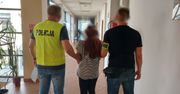 Wmówiła kobiecie, że jest jej córką. Tak działała 22-latka z Warszawy