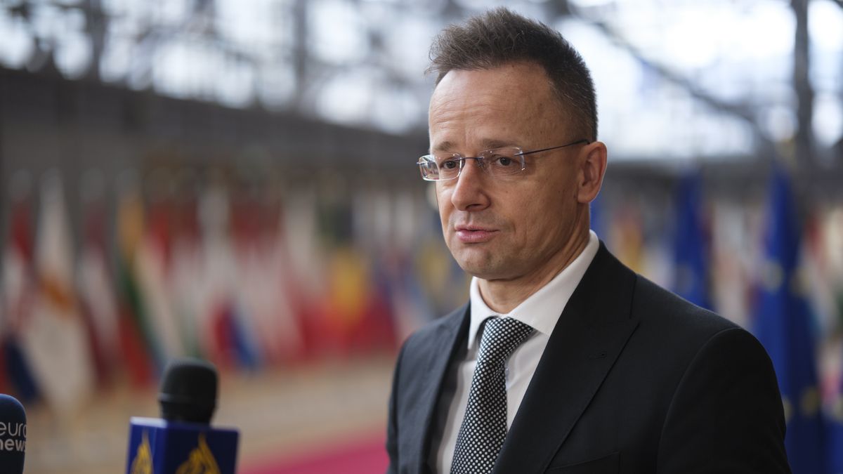 BRUSSELS, BELGIUM - FEBRUARY 23: Hungarian Minister of Foreign Affairs and Trade Peter Szijjarto explains to media why Hungary refuse to help Ukrainians on the 'Russia's war of aggression against Ukraine' prior the start of an EU foreign Affairs Ministers meeting in the Europa, the EU Council headquarter on February 23, 2026 in Brussels, Belgium. Today, the EU Foreign Affairs Council will focus on Russia's war of aggression against Ukraine, including a briefing from Ukraine's foreign minister, discussion of the Euro 90billion support loan and new sanctions, and will also address the MiddleEast situation, covering Gaza, Israeli actions in the West Bank, Iran's repression and nuclear talks, and developments in Syria, alongside related topics such as disinformation, the European Democracy Shield, and other regional initiatives. (Photo by Thierry Monasse/Getty Images)