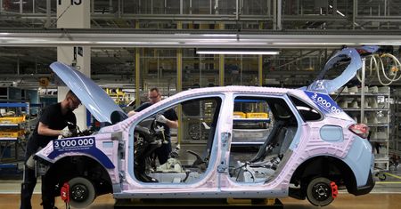 Epidemia koronawirusa sprawiła, że Kia i Hyundai także zawieszają produkcję