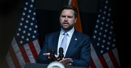"Bezwarunkowa kapitulacja". Generał ocenił żądania USA