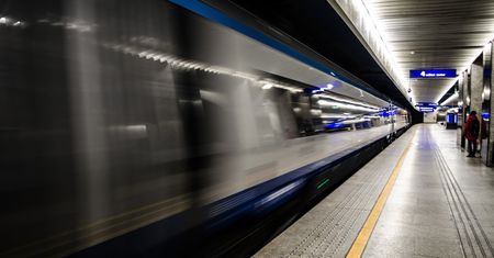Metro w Krakowie. Pierwsze opóźnienia