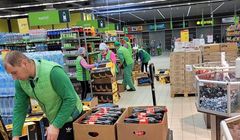 Markety w Ukrainie w ramach bojkotu usuwają produkty Coca-Coli z półek