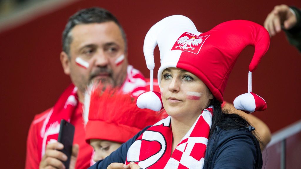 Ekspert studzi optymizm ws. powrotu kibiców na trybuny