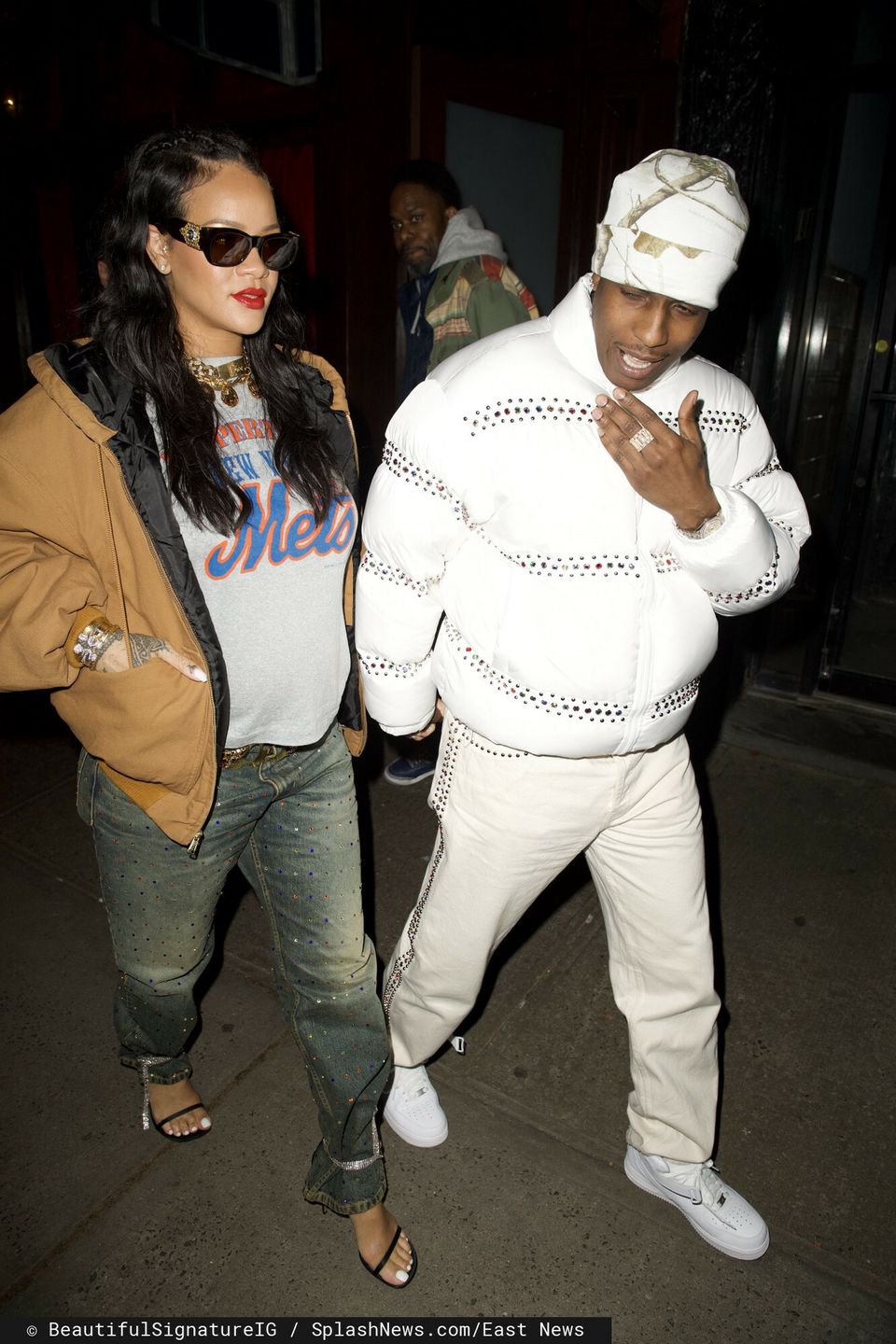 Rihanna i ASAP Rocky w drodze do nowojorskiej restauracji