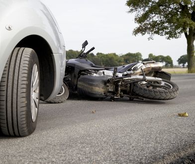 Prędkość motocyklistów i nieuwaga kierowców aut. Policja podała przyczyny wypadków