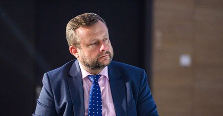 Klarenbach z TV Republika i jego żona oskarżeni. Są szczegóły
