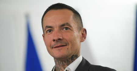 Udzielił wywiadu. Fala oburzenia po słowach nowego posła KO
