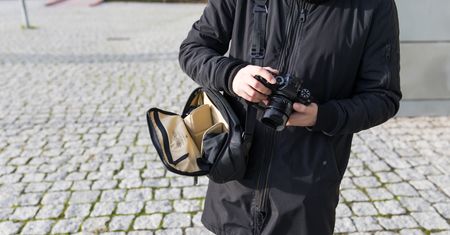 Peak Design Everyday Sling – torba fotograficzna, którą nosisz tak, jak lubisz