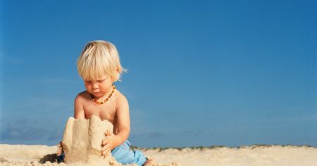 Tiktokerka zaapelowała ws. małych dzieci na plaży. Zawrzało