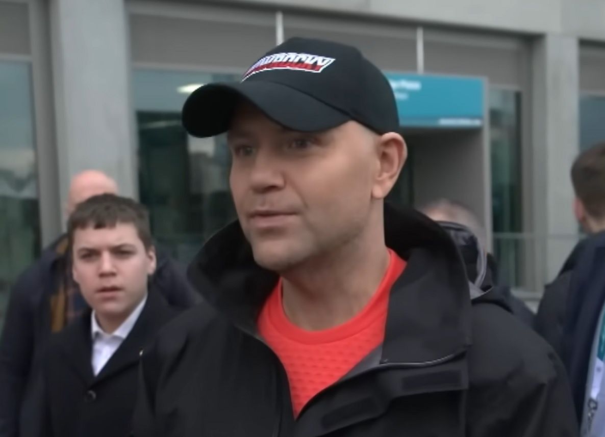 Kłopoty marki noszonej przez Karola Nawrockiego. Zawiadomiono policję