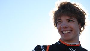 "Idę swoją drogą". Jako pierwszy Polak chce podbić amerykańskie wyścigi