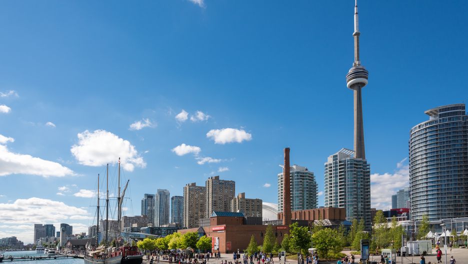 Widok na jezioro Ontario w Toronto (zdjęcie ilustracyjne)