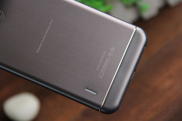 Czy podróbki mogą być premium? Oto androidowy klon iPhone'a 6, którego nie wygniesz i nie porysujesz 29