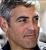 Clooney weekendami dorabia na myjni