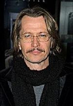 Gary Oldman dołącza do Batman Begins