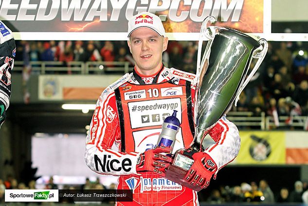 Spośród polskich żużlowców, kibice największe szanse na zdobycie tytułu Indywidualnego Mistrza Świata w 2014 r. dają Jarosławowi Hampelowi