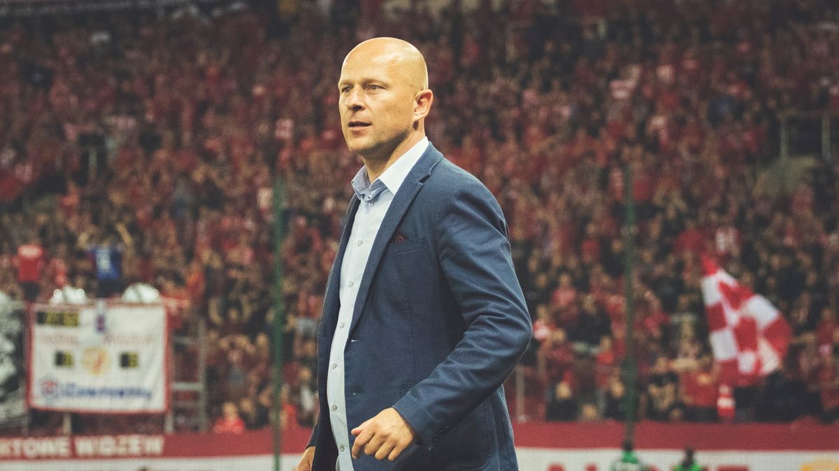 Materiały prasowe / Widzew.com / Martyna Kowalska / Na zdjęciu: trener Janusz Niedźwiedź