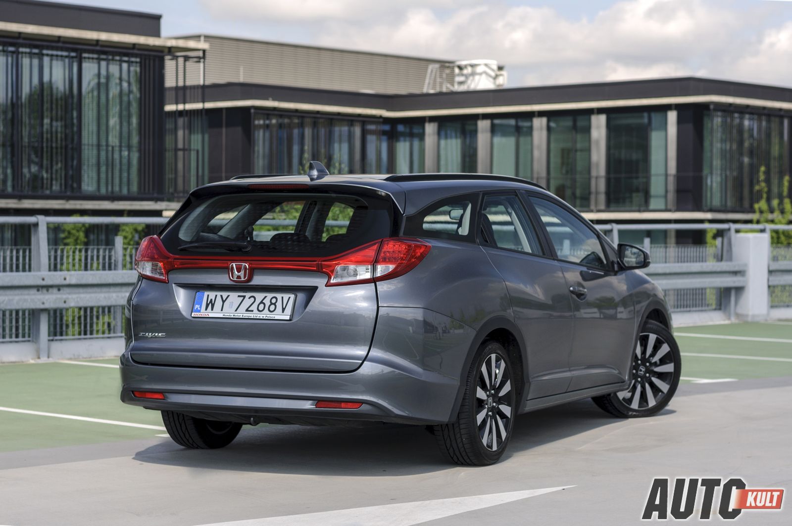 Honda Civic Tourer 1,8 i-VTEC Sport - test [galeria] 7
