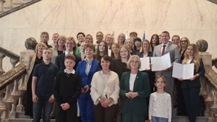 Śląsk: Szkoły mają dość hejtu i pokazują, że dobre relacje to najlepsza broń. Podpisano pakt przeciw agresji