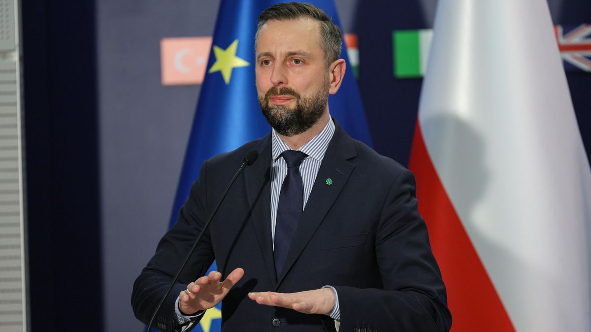 W�adys�aw Kosiniak-Kamysz
Warszawa, 08.04.2025.  Wicepremier, minister obrony nardowej W�adys�aw Kosiniak-Kamysz podczas konferencji prasowej w siedzibie MON w Warszawie, 8 bm. (mgut) PAP/Rafa� Guz
Rafa� Guz
briefing prasowy, konferencja prasowa, Kosiniak Kamysz, ministerstwo, ministerstwo obrony narodowej