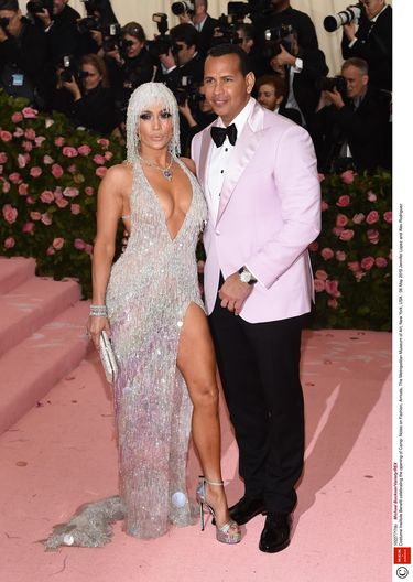 Jennifer Lopez i Alex Rodriguez – MET Gala 2019, kreacja: Versace