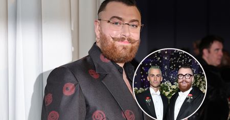 Sam Smith pojawił się na MET gali z przystojnym partnerem. Obaj postawili na klasyczną elegancję