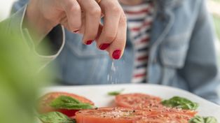 Sól powoduje nie tylko nadciśnienie. Nawet lekarze nie wiedzą o problemie